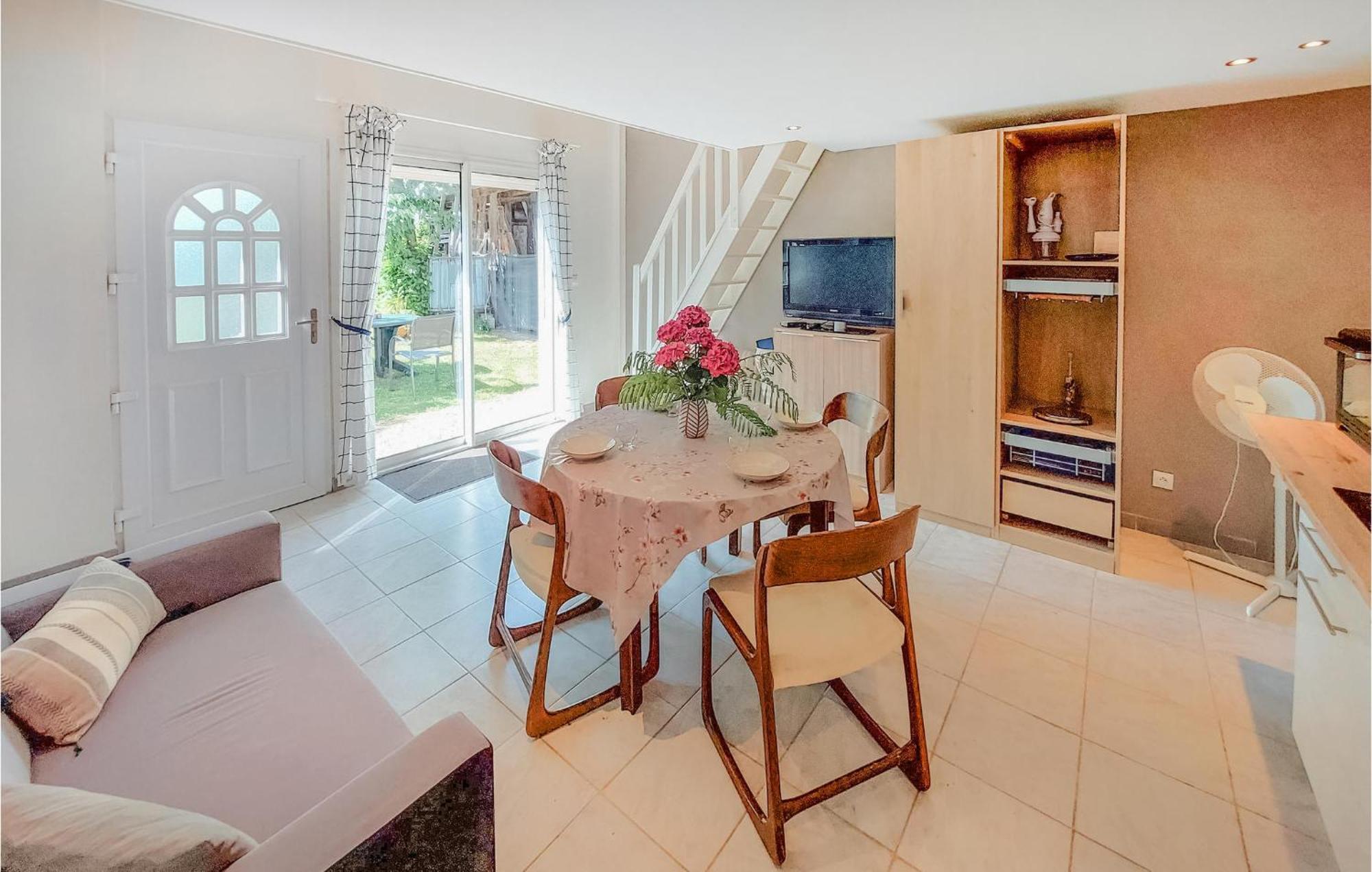 Gorgeous Home In Molinet With Wifi Extérieur photo